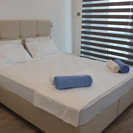 Elegance Fashion A205 Apartment *